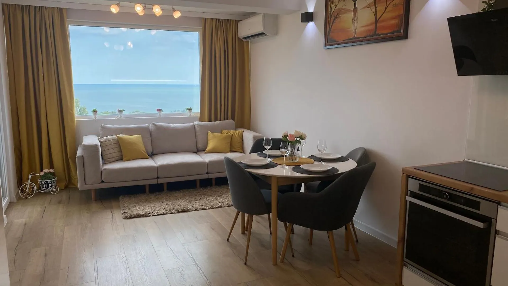 Unique Sea View Apartment Varna