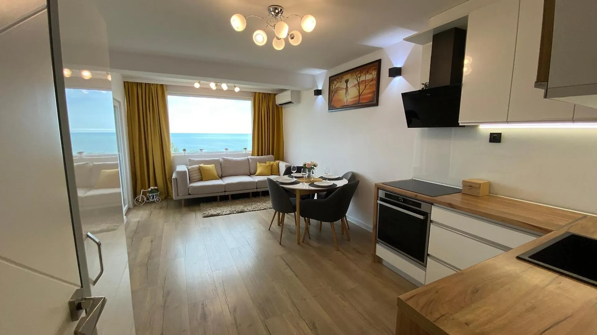 Unique Sea View Apartment Varna